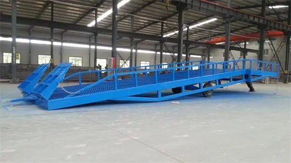 細河移動式登車橋